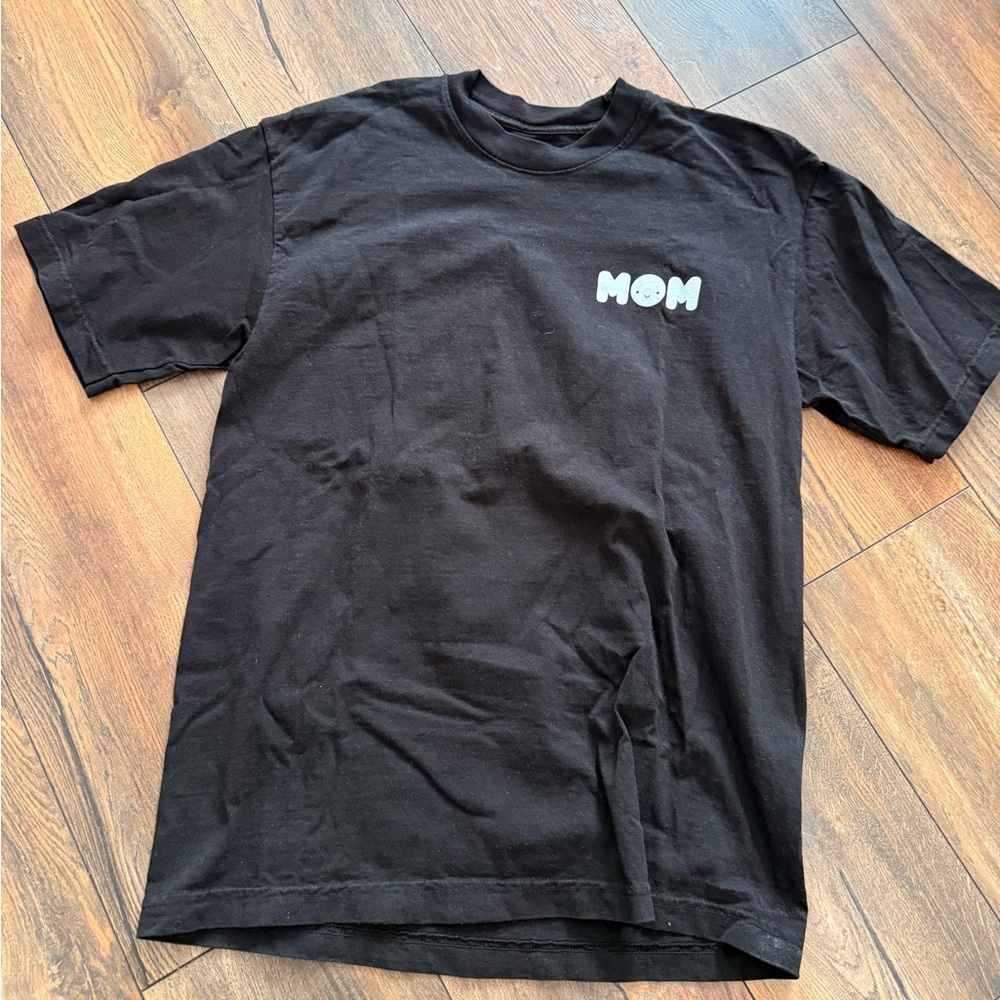 Mochi Kids - Mom Tshirt Size M